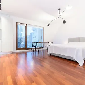Appartamento Bianco 19 - Universitate - Old Town, Bucarest